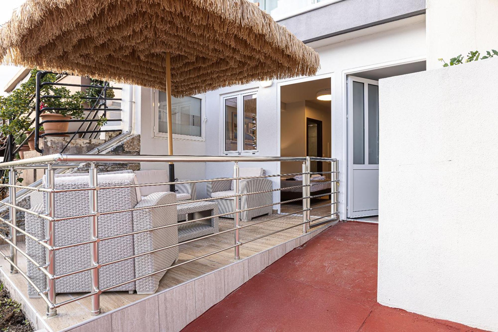 Akrogiali Apartments "By Checkin" Bali  Bagian luar foto